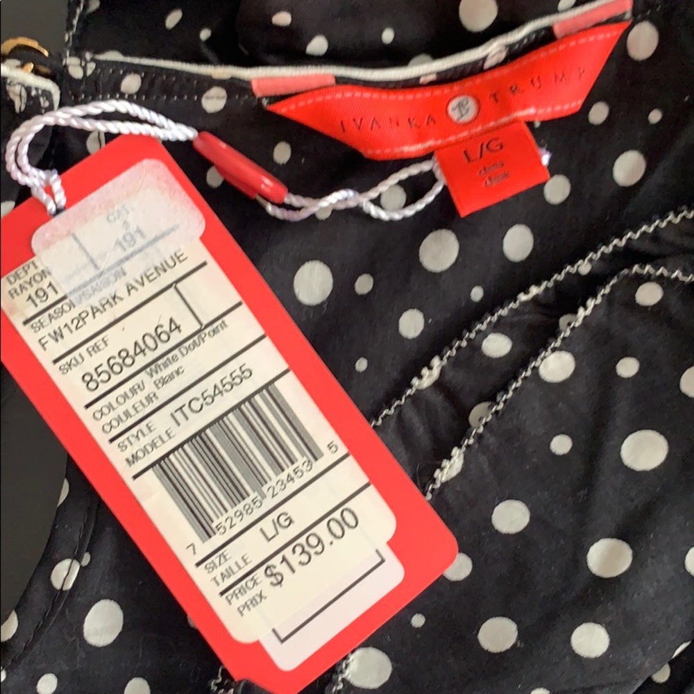 Ivanka Trump polka dot top - Picture 3 of 4